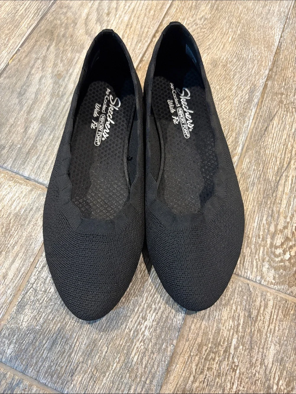 Skechers Women's Cleo Black Knit Slip-On Ballet Flats size 9.5 wide